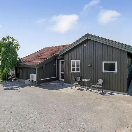 Ferienhaus Gorgeous In With Sauna