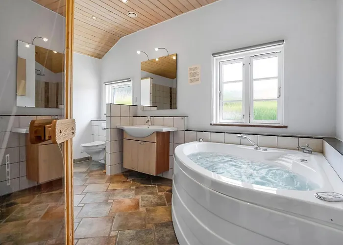 Ferienhaus Gorgeous In With Sauna *